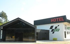 Hotel 090